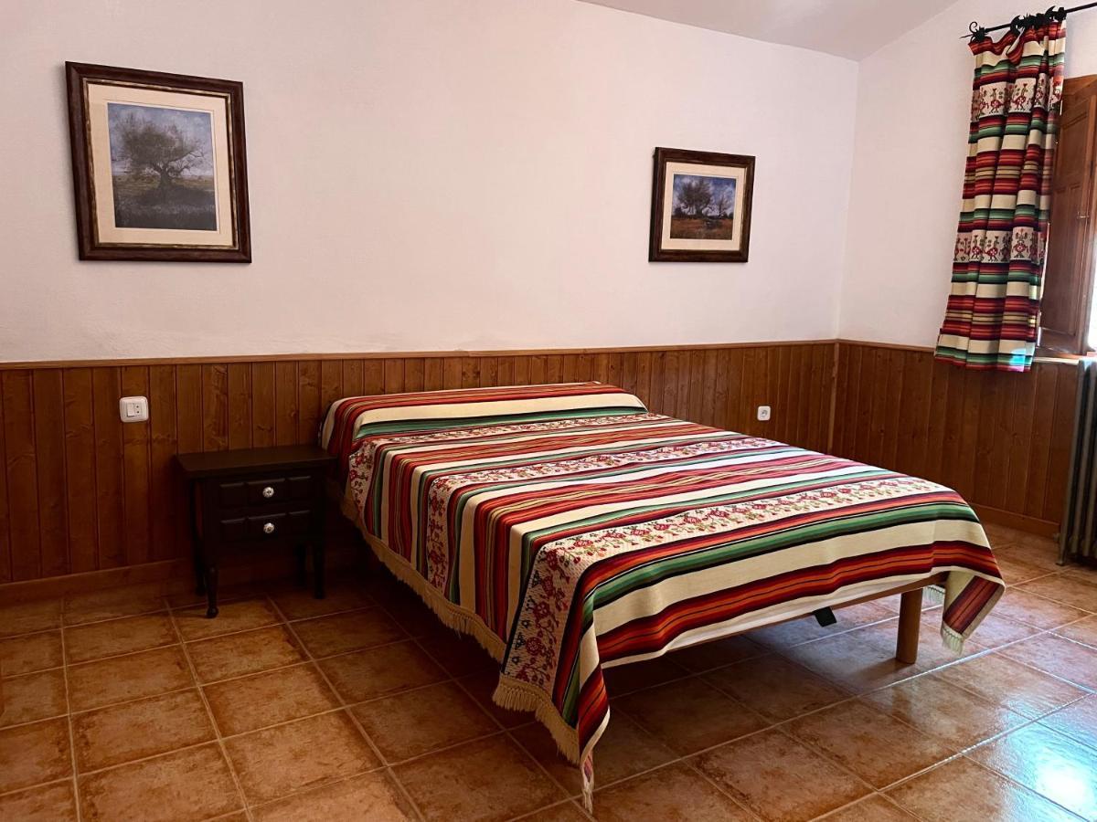 Вилла Casa Rural El Alamo Малага Экстерьер фото